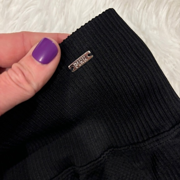 Victoria’s Secret Active PINK Textured Biker Short Black Women’s Medium - Picture 5 of 11